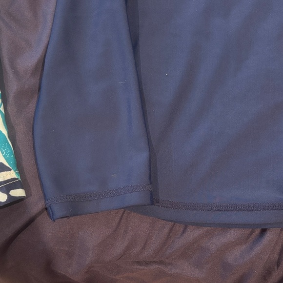 Kids Navy Rashguard Set - Picture 5 of 11